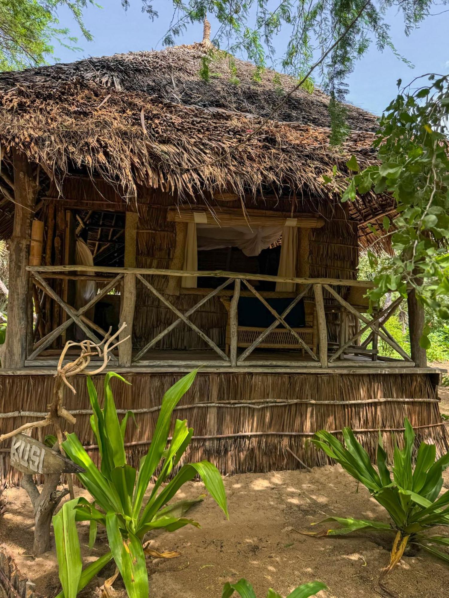 Che Shale Hotel Mambrui Luaran gambar